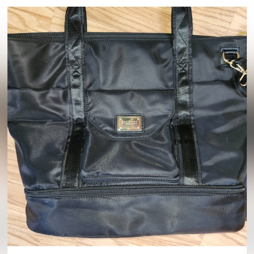 Black Tote Bag with Front Pocket - Unknown Brand